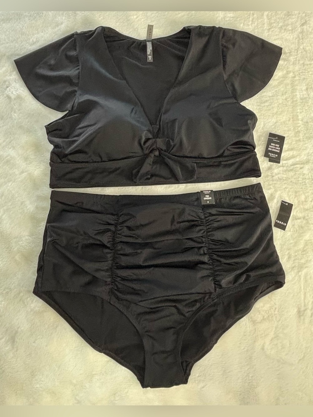 NWT Torrid Black Two Piece Swimsuit Set Wireless Flutter Top High Rise Bottom 3
